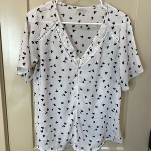 Stitch Fix- Sienna Sky- black and white butterfly top- size medium